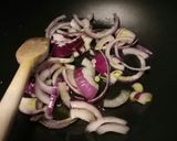 A picture of step 1 of Chorizo and chicken wrap.