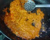 A picture of step 3 of Prawn Butter Masala.