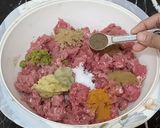 A picture of step 3 of Fry Mince (Bhuna Qeema).