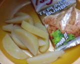 Foto langkah ke 1 dari resep Potato wedges dan kaki naga macaroni.