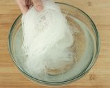 Foto langkah ke 1 dari resep Sohun Goreng Cabe Ijo Devina Hermawan.