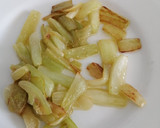 Foto del paso 7 de la receta: Pak choi salteado con pulpo y habas