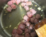 Foto del paso 1 de la receta: Judías blancas con setas y longaniza de pollo