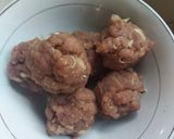 Foto langkah ke 1 dari resep Spesial burger daging sapi.