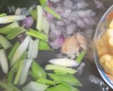 Foto langkah ke 3 dari resep Sayur Asem Gula Aren by Jesslyn Orlane.