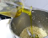 A picture of step 3 of Pesto sauce with cashew nuts.