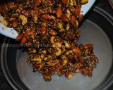 A picture of step 8 of Easy nut energy bar.