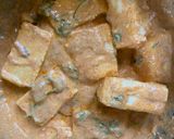 A picture of step 3 of Paneer Tikka Salad.