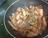 Foto del paso 2 de la receta: Abadejo en salsa marinera