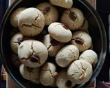 A picture of step 7 of Berries and walnut cookies.