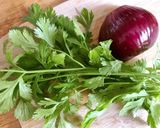 Hình bước làm 4 của món 10 Loại Sốt Trộn Salad Đơn Giản Với Các Nguyên Liệu Cơ Bản 🥗