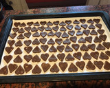 Foto del paso 4 de la receta: Galletas de algarroba y frutos secos