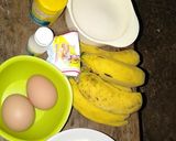 Foto langkah ke 1 dari resep Bolu pisang tersenyum.