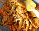 ছোট বাইম মাছ ভুনা রেসিপির ধাপ 2 ছবি