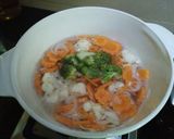 Gambar langkah 3 resipi Sup Sayur Campur.