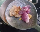 Foto langkah ke 3 dari resep Bening Bayam Wortel.