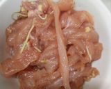 Hình bước làm 1 của món Ức gà xào ớt