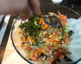 Foto del paso 6 de la receta: Barquitas integrales con ensalada y huevo poché en Lékué