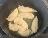 Foto del paso 2 de la receta: Solomillos de pollo con salsa de cerveza y naranja acompañado de arroz blanco