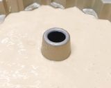 Foto del paso 5 de la receta: Bizcocho de Yogur!