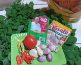 Foto langkah ke 1 dari resep Cah Daun Kelor.
