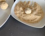 Foto del passaggio 2 della ricetta Polpette di ricotta