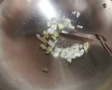 Foto langkah ke 2 dari resep Kacang Panjang Saus Tiram Kecap.