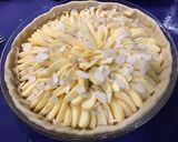 Une image de l'étape 7 de Tarte semi feuilletée aux pommes et amandes.