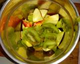 Kiwi Banana Apple smoothie recipe step 1 photo