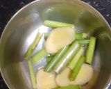 A picture of step 1 of Lemongrass Galangal Honey Green Tea (great drink for cold & flu).