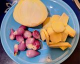 Hình bước làm 2 của món Thịt vai heo luộc