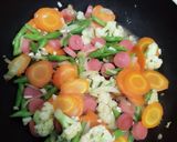 Foto langkah ke 3 dari resep Oseng Sayur Pelangi.