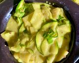 Une image de l'étape 3 de Cake salé invisible aux pommes de terre et courgettes.