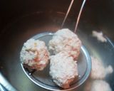 清甜玉米肉丸子湯的食譜步驟2照片