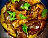 भरवाँ बैंगन और आलू की सब्जी (bharva baingan aur aloo ki sabzi recipe in Hindi) रेसिपी चरण 4 फोटो