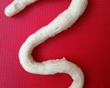 Kígyó alakú sós sütemény (perec tésztából) recept fázis 5 fotója