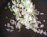 Foto del paso 1 de la receta: Huevos con longaniza