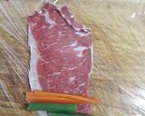 Foto langkah ke 2 dari resep Veggies rolled beef.