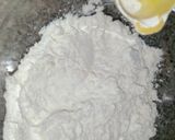 A picture of step 2 of Chocolate butter cookies without oven.