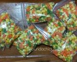Foto langkah ke 3 dari resep Frozen Mix Vegetables.