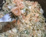 Foto del paso 5 de la receta: Moñitas con salsa bechamel de perejil y huevo
