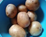 Foto langkah ke 1 dari resep Potato Wedges.