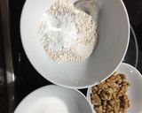 Foto del paso 1 de la receta Bizcocho integral con nueces en lekue en 5 minutos