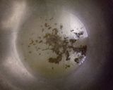 A picture of step 1 of Samak khichdi.