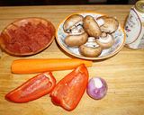 A picture of step 3 of Beer-Braised Chicken Thighs with Mushrooms.