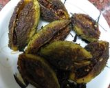 A picture of step 4 of Masala bharva karele.