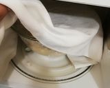 A picture of step 3 of Chicken bread.