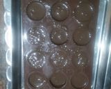 A picture of step 5 of Easy Compound chocolates.