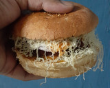 વેજ ચીઝ બર્ગર (Veg Cheese Burger Recipe In Gujarati) રેસીપી સ્ટેપ9ફોટો