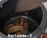 कुकर मे बिरयानी (cooker mein biryani recipe in Hindi) रेसिपी चरण 1 फोटो